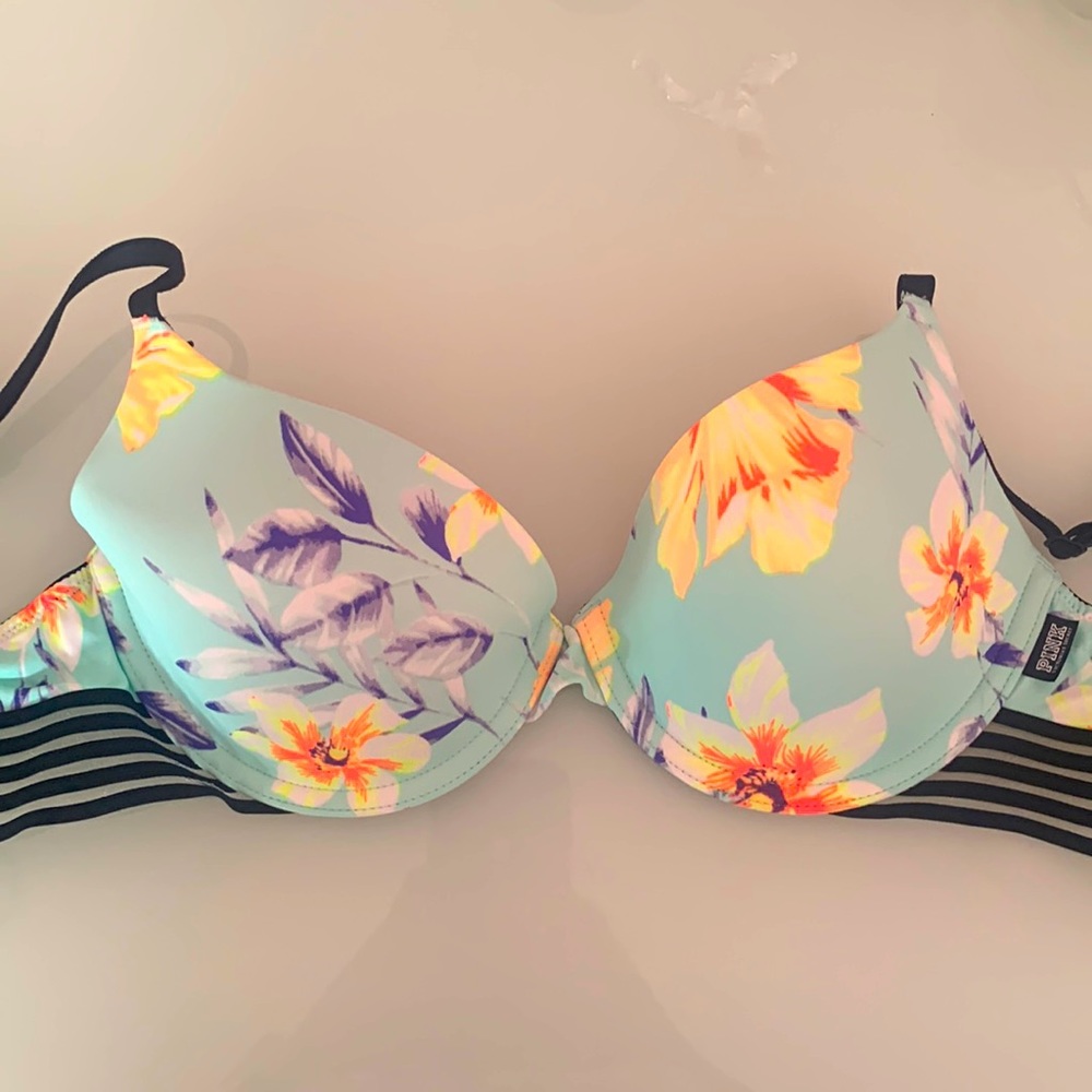 PINK Blue Floral Wear Everywhere T-shirt Bra 32C
